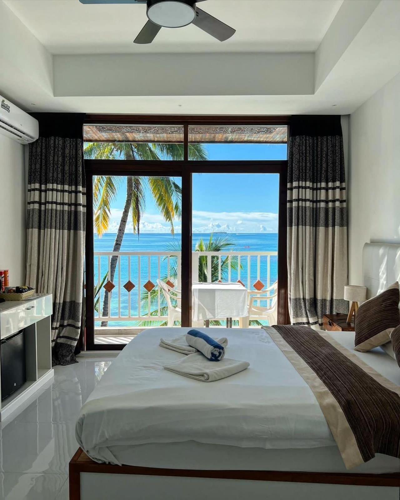 Heron Beach Hotel - The Best Maldivian Getaway In Dhiffushi,Maldives المظهر الخارجي الصورة
