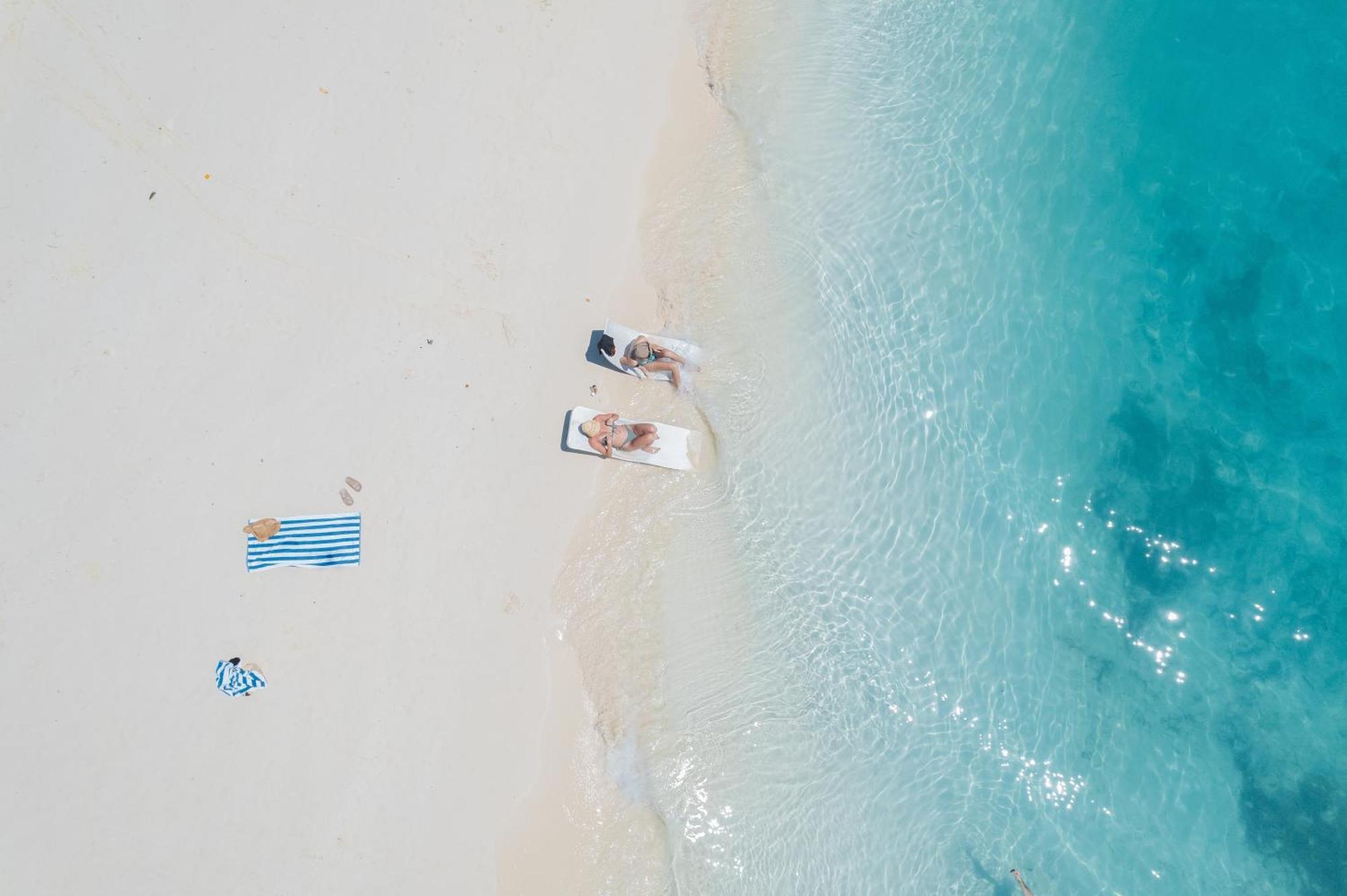 Heron Beach Hotel - The Best Maldivian Getaway In Dhiffushi,Maldives المظهر الخارجي الصورة