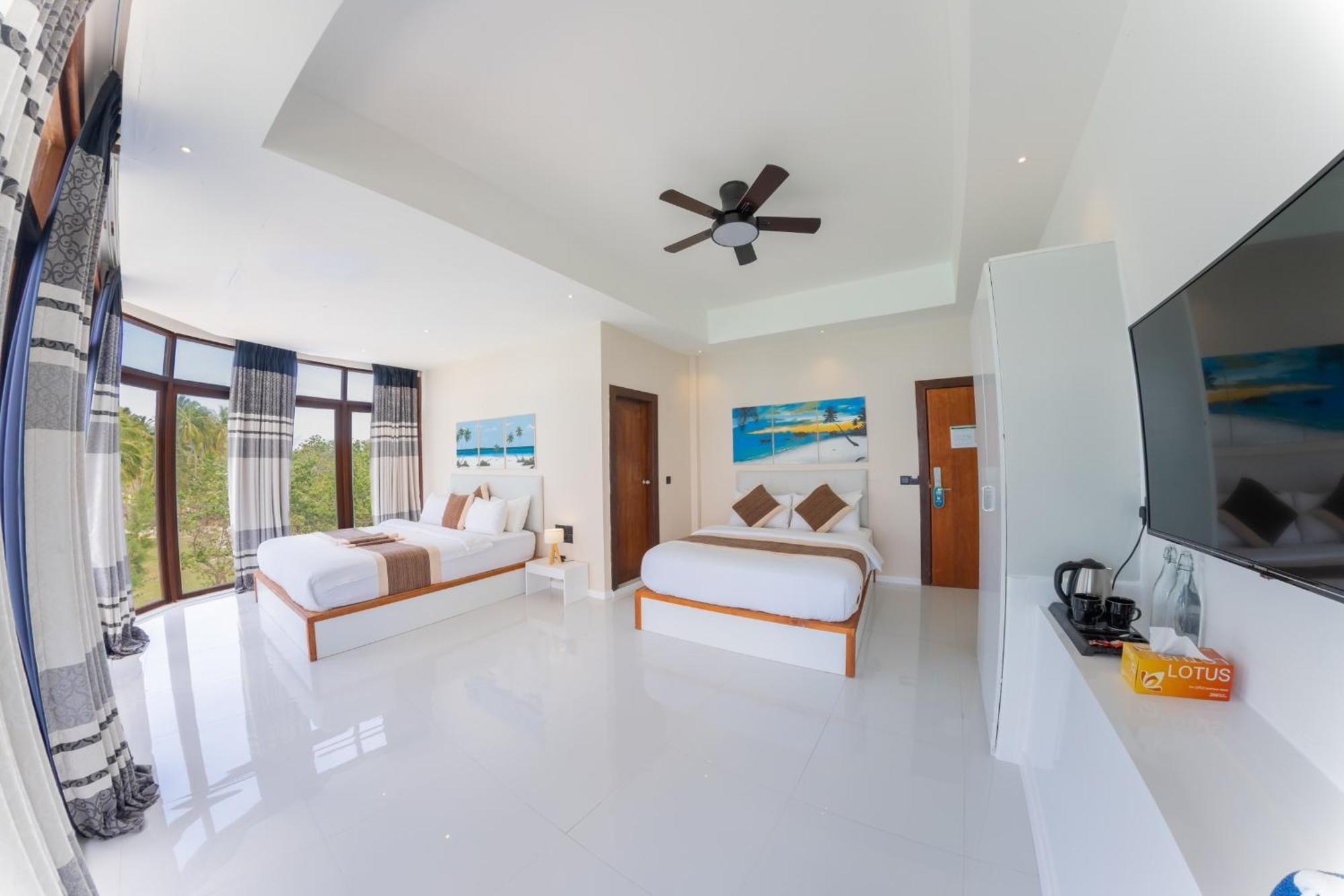 Heron Beach Hotel - The Best Maldivian Getaway In Dhiffushi,Maldives المظهر الخارجي الصورة